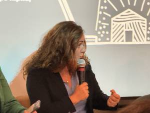 Estelle Sauvat est intervenue le 1er octobre 2025, au débat de clôture de la soirée Eklore "L'argent n'a pas d'odeur… mais a-t-il un genre ?"