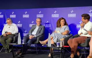 "Partage de la valeur, remède aux inégalités" aux Rencontres économiques d'Aix-en-Provence, avec Estelle Sauvat "Partage de la valeur, remède aux inégalités" aux Rencontres économiques d'Aix-en-Provence, avec Estelle Sauvat